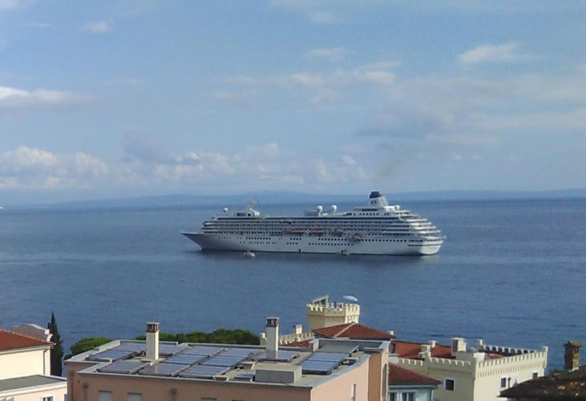 Iva 1, Wonderful View Of Kvarner Bay Опатия Екстериор снимка